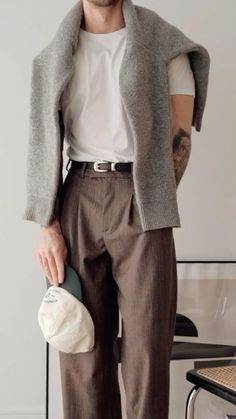 2023 Male Fashion, Autumn Outfits Men Street Styles, Men’s Business Outfits, Men's Autumn Outfits, Mens Autumn Outfits, Smart Casual Outfit Men, Men Belt Outfit, Tim Dessaint, Vogue Clothes