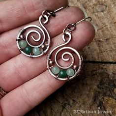 Elegant Wire Jewelry, Simple Wire Wrapped Jewelry, Hammered Wire Jewelry, Wire Earrings Handmade, Wire Jewelry Patterns, Wire Wrapped Stone Jewelry, Wire Jewelery, Wire Wrap Jewelry Designs, Wire Wrapped Jewelry Diy