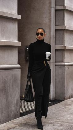 Winter Mode Outfits, Black Tweed, Looks Black, Woman Fashion, Winter Fashion Outfits