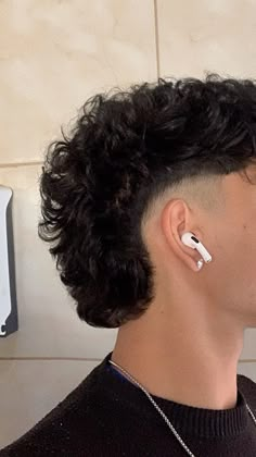 Burst Taper Mullet, Mullet For Curly Hair Men, Best Hairstyle For Curly Hair, Low Mullet Fade, Burst Mullet, Burst Fade Modern Mullet, Curly Burst Fade Mullet, Mullet Dyed Hair Men