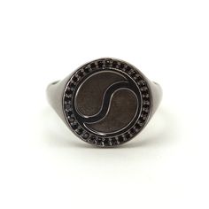 Yin and Yang Black Stone Black Bold Signet Ring Modern Jewellery Design, Nyc Jewelry, Korean Culture, Fine Gold Jewelry, Black Stones, Logo Gifts, Silver Signet Ring, Yin And Yang, Gold Alloys