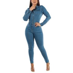 Denim Rompers & Jumpsuits Outfits For Women. Find New Trends of Denim Jumpsuits & Rompers for Women, up your wardrobe easily. Our Denim Jumpsuit help you explore the newest trends and essentials casual for any and every occasion! Find the perfect one-piece denim jumpsuits outfit for a stylish and effortless look. Jeans Jumpsuits For Women, Denim Street Style, Shirt Collar Styles, Jumpsuit Blue, Streetwear Jeans