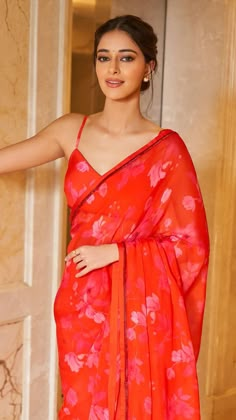 Isha Borah, Chunky Pandey, Indian Fits, Wedding Ootd, Ananya Pandey, Stitched Saree, Blouse Designs Catalogue, Printed Organza, Ananya Panday