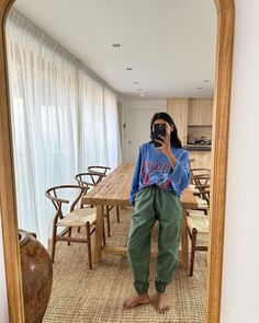 Monikh (@monikh) • Instagram-foto's en -video's Monikh Style, Thrifted Fashion, Wu Wear, Hippie Style Clothing, Fresh Outfits, Cold Weather Fashion, Latest Street Fashion, Street Style Summer, Thrift Fashion