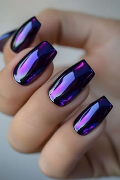 Chrome Nail Inspiration, Nails Ombre Chrome, Metallic Purple Nails, Chrome Nails Ombre, Spring Chrome Nails, Metallic Manicure, Purple Nail Design