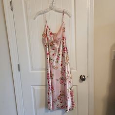 Oscar De La Renta Vintage Slip Gown Lingerie Size Medium Floral Rose Print 100% Polyester Made In China Pink Green Pink Sleeveless Slip Dress For Wedding Night, Pink Slip Dress For Spring Wedding, Pink Spaghetti Strap Dress For Wedding Night, Feminine Slip Dress For Spring Loungewear, Pink Slip Dress For Spring Loungewear, Pink Spaghetti Strap Sleepwear For Wedding Night, Pink Sleepwear With Spaghetti Straps For Wedding Night, Sleeveless Satin Nightgown For Spring, Pink Slip Dress For Spring Sleepwear