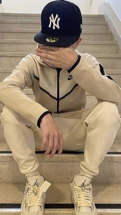 White Roadmen, Stile Drip, Uk Roadman, Dri Fit Tracksuit, Uk Drip, Sneakers Nike Jordan, Bad Dresses