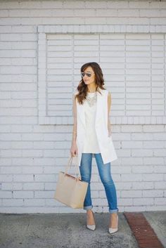 Sleeveless Top Outfit, Long Sleeveless Vest, Style Parisienne, Look Jean, White Vest, Gilet Long