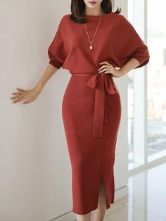 Elegant Jumpers Classy, Midi Dress Work Outfit, Midi Dresses For Weddings, Elegant Dresses For Women Classy, Evening Dresses Elegant Midi, Formal Outfits For Women Classy, Formal Midi Dress Classy, Classy Knitwear, Party Dresses For Women Wedding