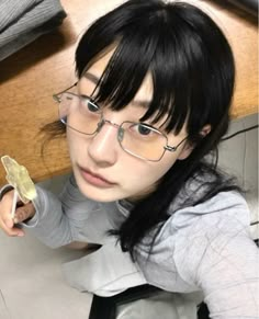 High Angle Selfie, Korean Makeup Aesthetic, Makeup Looks Pretty, Aesthetic Clothes Cute, Gentle Monster Glasses, Glasses Korean, Korean Glasses, Glasses Outfit, Glasses Inspiration