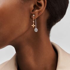 LOUIS VUITTON® - Blossom Long Earrings, 3 Golds And Diamonds - Gold Louis Vuitton Earrings, Website Ideas, Yellow Jewelry, Louis Vuitton Jewelry, Jewels Rings, Louis Vuitton Accessories, Diamonds And Gold, Fine Jewelry Collection, Free Spirited