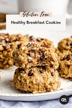 two Healthy Breakfast Cookies stacked on top of one another. the top cookie has a bite taken out and you can see the melted chocolate chips inside Peanut Butter Banana Breakfast, Banana Bread Breakfast, Banana Bread Oatmeal, Banana Breakfast Cookies, Breakfast Cookies Gluten Free, Best Gluten Free Cookies, Banana Breakfast Cookie, Oatmeal Breakfast Cookies, Banana Bread Cookies