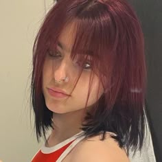 Short Red Hair, Cherry Hair, Hair Color Streaks, Blowout Hair, Short Hair Tutorial, Funky Hairstyles, Hair Color And Cut