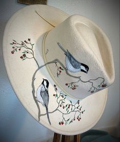 Bucket Hat Painting Ideas, Fedora Burning, Painted Hats For Women, Painted Apparel