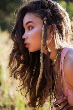 Stylish Black Women, Bohemian Diesel, Blond Balayage, Makijaż Smokey Eye, Drawing Tutorials, The Grass, Hippie Chic, Burning Man, Drawing People