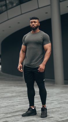 Outfit Herren, Outfit Generator, Clothes Sport, Outfit References, Outfit Gym, Gym Outfit Men, Fitness Outfits, Men’s Fitness, Gym Workout Outfits