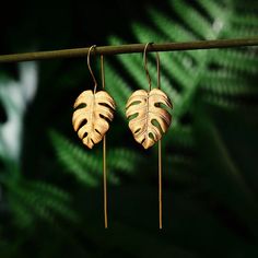 Naples Monstera Palm Tree Leaves Drop Earrings – ANN VOYAGE Motifs Perler, Mesmerizing Beauty, Earrings Handmade Dangle, Gold Leaf Earrings, Monstera Leaves, Handmade Fine Jewelry, Monstera Plant, Matching Ring, Sterling Silver Drop Earrings