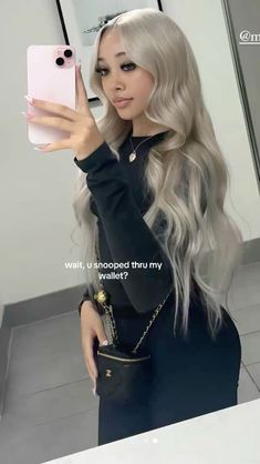 Lace Fronts With Highlights, Bad Wig Install, Therealkylesister Blonde Hair, Pretty Sew In Hairstyles, Platinum Wig Black Women, Kash Doll Hairstyles, Colored Wig Hairstyles, Jayda Wayda Hair, Lace Wig Hairstyles Black Women