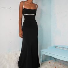 Vintage Long Dress Classy, Unique Formal Dresses Long, All Black Formal Dress, Elegant Black Prom Dress, Prom 23, Prom Dress Inspo, Prom 2023, Prom Inspo, Nice Dinner