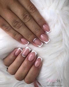 Ongles Y2k, White French Nails, Cute Bride, Milky Nails, Short Fake Nails, Nails Today, Nail Type, Y2k Nails, Nails Fake