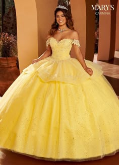 Yellow Quince Dress, Quinceanera Dresses Yellow, Long Off Shoulder Dress, Yellow Quinceanera Dresses, Yellow Quince, Quinceanera Dresses Off The Shoulder, Tulle Bolero, Belles Dress, Beading Applique