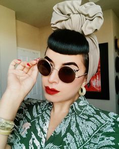 Yesterday's 1940s tropical look.🌴 Wearing @sarahsdoowopdos turban, an 80s does 40s dress from @savers_thrift , sunnies from… Vintage Headwear, Hair Mood Board, Psychobilly Fashion, Earrings Matching, 40s Dress, Rockabilly Hair, Pinup Style, 80s Hair, Bone Earrings