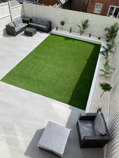 Garden 🪴 Garden Renovation, Small Garden Landscape, Contemporary Garden Design, Modern Backyard Landscaping, Back Garden Design, Backyard Remodel, Patio Garden Design, Modern Garden Design, Modern Backyard