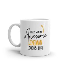 a white coffee mug that says, this is what an awesome dietian looks like