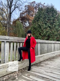 Red Coat Outfit, Long Red Coat, Red Winter Coat, Red Coats, Winter Coat Outfits, New York Outfits, Statement Coat, Monochrome Outfit, Friday Favorites