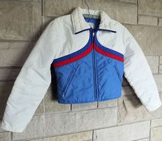 80s Puffer Jacket, 90s Sportswear Fashion, Sportswear Moodboard, 80s Ski Jacket, 70s Ski, White Ski Jacket, Pastel Jacket, Remake Clothes, Vintage Ski Jacket