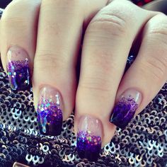 Black tips, purple glitter gel nails Purple Glitter Gel Nails, Purple Nails Chrome, Nails Dark Purple, Nail Designs Purple, Black And Purple Nails, Shellac Designs, Purple Gel Nails, Purple Manicure