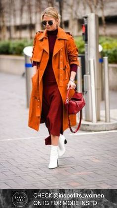 Really stylish outfit which features a long jacket combined with red pants and shirt. https://www.pinterest.com/pin/847169379928242758/ Trent Coat, Winter Mode Outfits, Casual Chic Spring, Europe Fashion, Spring Fashion Outfits, Street Style Trends, Spring Street Style