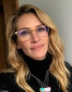 Glasses For Oblong Face, Trending Glasses Frames, Glasses For Long Faces, Spectacles Women, Celebrities With Glasses, Glasses For Face Shape, Glasses For Your Face Shape