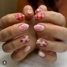 Patchwork Nails Fall, Short Box Nails Designs, Cute Extra Short Nails, Red Fall Nails Designs, Brandy Melville Nails, Fall Pattern Nails, Fun Nail Inspo 2024, Shirt Nail Design Ideas, Fall Boho Nails