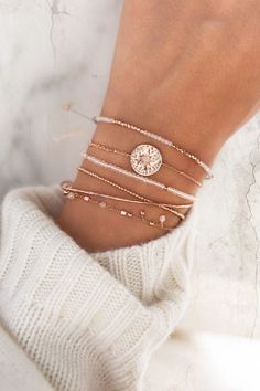 Bracelet fantaisie femme - #Bracelet #fantaisie #femme Bracelet Combinations, Dainty Jewelry Bracelets, Rose Engagement Ring, Women's Jewelry And Accessories, Diy Schmuck, Jewelry Inspo, Dainty Jewelry, Jewelry Trends, Jewelry Diy