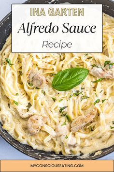 Velvety Alfredo sauce Alfredo Sauce Recipe Authentic, Superhero Yearbook, Oslo Bucco, Creamy Pasta Sauces, Ina Garten Pasta Recipes, Pasta Rasta, Easy Alfredo Recipe, Authentic Alfredo Sauce, Healthy Alfredo Sauce Recipe