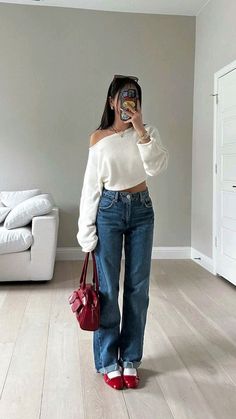 Ballet Flats Outfit, Asia Trip, Looks Pinterest, Sock Outfits, Flats Outfit, Uni Outfits, Travel Outfits, Europe Trip, Outfit Inspo Fall