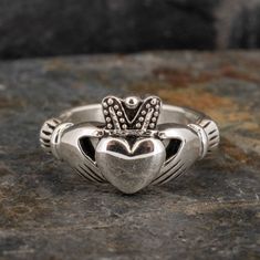 Claddagh Ring W/ Polishing Cloth And Box Stainless Steel Size 9 Claddagh Ring, Claddagh Rings, Ring Color, Jewelry Silver, Womens Jewelry Rings, Silver Jewelry, Women Jewelry, Stainless Steel, Ring