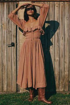 Easy cotton midi dress from our free-est collection featured in a flowy silhouette with a smocked bodice and volume sleeves. * Ruffled neckline * Adjustable tie at bustline * Lined skirt | Oasis Midi Dress by free-est at Free People in Tan, Size: XS Dresses With Cowboy Boots, Fall Maxi, Volume Sleeves, Oasis Dress, Outfit Plan, Country Dresses, Easy Winter Outfit, My Favourite Things, Warm Weather Outfits