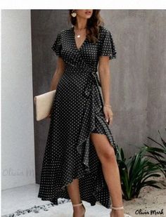 Olivia Mark - Chic Polka Dot Short-Sleeve Dress with Sexy Ruffled Collar Yellow Boho Dress, Casual Maxi Dresses, Church Events, Outfit Chic, Polka Dot Shorts, Affordable Dresses, Printed Long Dresses, Trendy Fashion Outfits, Maxi Robes