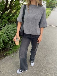 stockholm style, stockholm girl, outfit ideas, copenhagen style, casual outfit, ootd, summer outfit, chicoutfit, date night, outfit, fashion designer, fashion, mode 2024, outfit ideas, back to school Grammy Awards Red Carpet, Into Fashion, Autumn Fits, Scandinavian Fashion, Autumn Outfits, Of Outfits, Mode Inspo