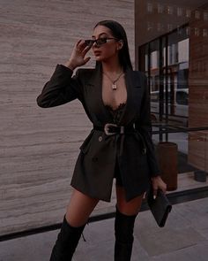 Thrift Inspiration, Blazer Outfit, Elegante Casual, Rocker Chic, Looks Black, Inspired Outfits, Woman Fashion, Fancy Outfits