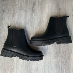 Black Pull On Boots. Stretch Panels Makes It Easy On/Off. Perfect For Any Outfit Day Or Night. Extremely Comfortable Soda Brand Boot. Tts Pilot Style Soda Boots, Pilot Style, Soda Brands, Soda Shoes, Pull On Boots, On Off, Black Shoes, Bootie Boots, Ankle Boots