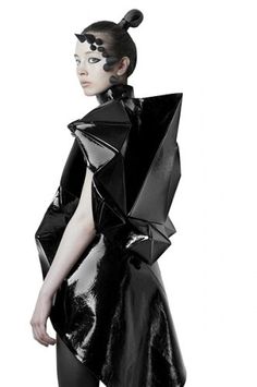 3D Geometric Fashion - sculptural fashion design with three-dimensional shapes sewn and bonded together // Lisa Shahno