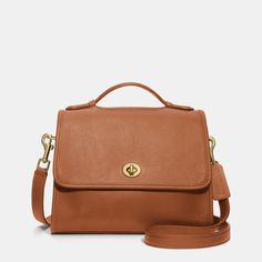 Court Bag Coach Court Bag, Cheap Gucci Bags, Womens Designer Bags, Vintage Coach Bags, Womens Designer Handbags, Classic Handbags, Cheap Handbags, 가을 패션, Vintage Coach