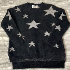 New Without Tags. Beautiful Fuzzy Silver Star Sweater. Super Soft And Comfy. Fits A Size M, Oversized If S. Star Sweater Outfit, Emo Sweater, Grunge Sweaters, Goth Sweaters, Pinterest Wishlist, Star Sweaters, Moon Sweater, Weird Kid, Star Sweatshirt