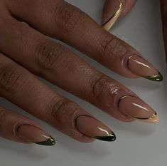 Simple Gold Nails, 2023 Nails, Nails Inspired, Retro Nails, Acrylic Nail Set, Edgy Nails, Beige Nails, French Tip Acrylic Nails, Glow Nails