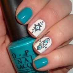 tribal blue nail art #tribal #nails DEFINITELY getting these before school! Native Nails, Aztec Nail Art, Do It Yourself Nails, Stars Nails, Indian Nails, Aztec Nails, Mint Nails, American Nails, Western Nails