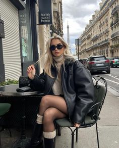 Europe Winter Fashion, Outfit Leather Jacket, Amsterdam Outfit, Winter Mode Outfits, Paris Winter, Nyc Fits