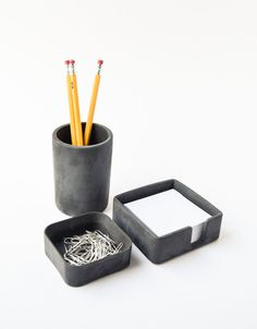 Desk Accessories Set - Post-It Holder - Pen Cup - Desk Organizer - Desk Set - Minimalist - Cement - Office Organizer - Paper Clip Holder - Modern - Home Office3 Piece Concrete Desk Accessories Set - a modern and functional addition to your home office, desk, or workspace! This set includes a Pen Cup, Sticky Note Holder, and Accessory Tray (great for holding paper clips, push pins, coins, keys, and other miscellaneous trinkets.) Dimensions: Pen Cup: 4 inches tall, 2.5 inside diameterPost It Holde Cement Home, Paper Clip Holder, Post It Holder, Office Organization At Work, Office Organizer, Desk Organizer Set, Pencil Cup, Cement Crafts, Clip Holder